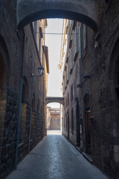 istock Orvieto (Umbria, Italy), old street 910152246