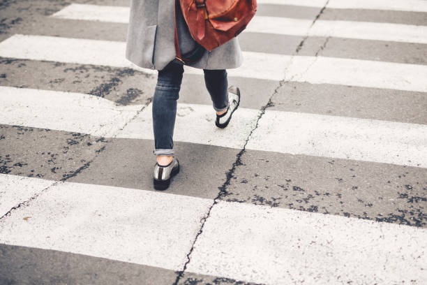 istock Crossing to the other side 910166718