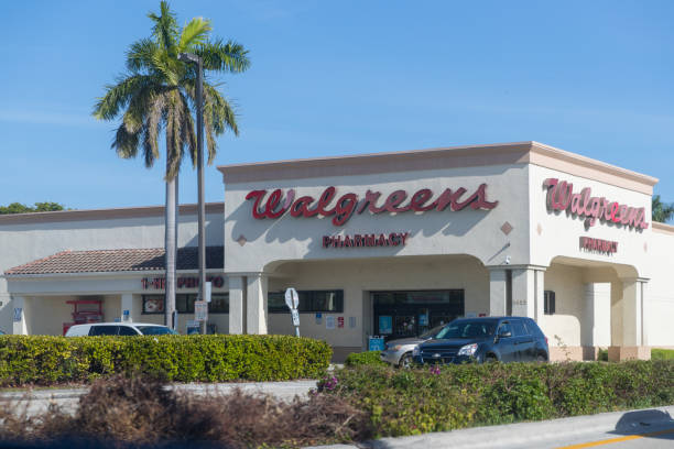 ウォル グリーンの小売店の場所。ウォル グリーンはアメリカの製薬会社 ix です。 - walgreens ストックフォトと画像