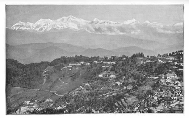 istock Cityscape of Darjeeling, India - British Era 910214620