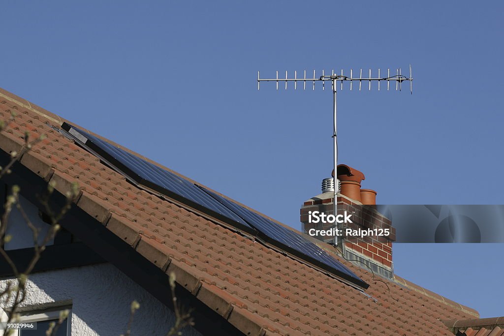 Solar Paneles de calefacción - Foto de stock de Agua libre de derechos