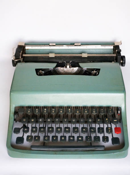 istock Closeup of Old typing, writing machine 910332220