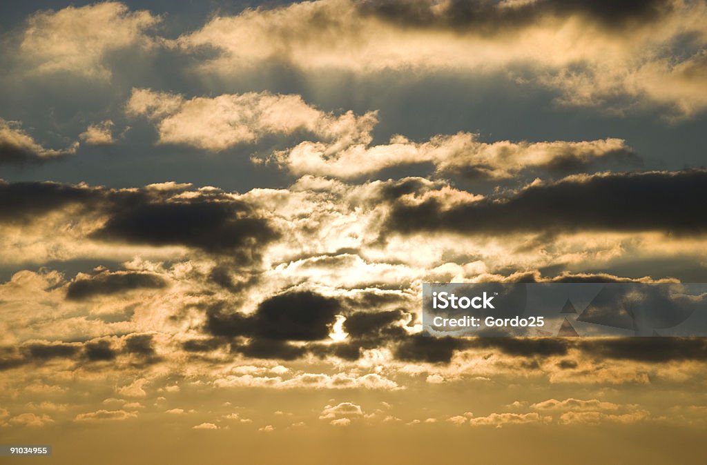 Sun & Wolken - Lizenzfrei Blau Stock-Foto