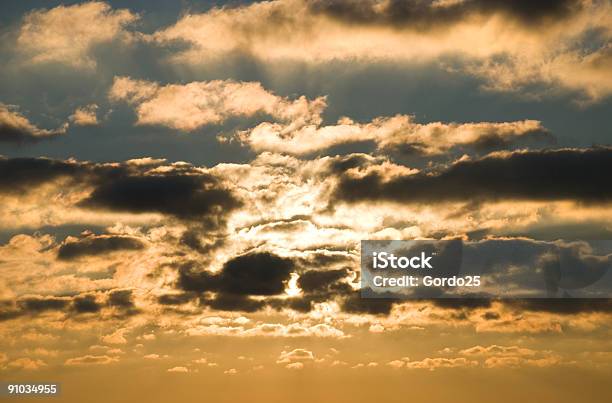 Sun Wolken Stockfoto und mehr Bilder von Blau - Blau, Farbbild, Fotografie