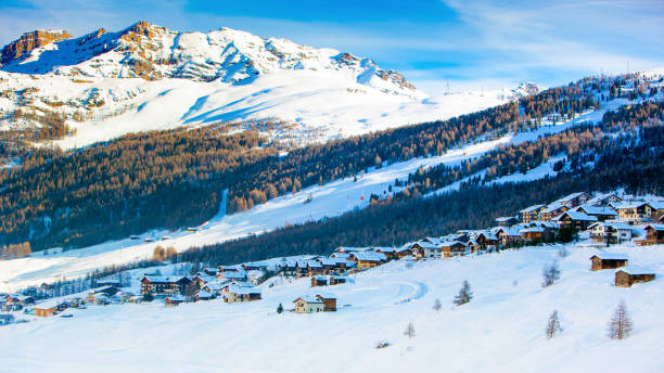 istock Beautiful winter sunny landscape 910366940