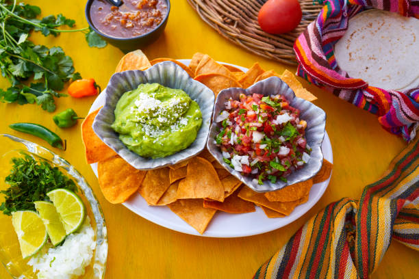 istock Mexican guacamole and pico gallo sauces 910378308