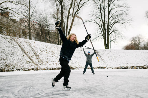 istock Winter hockey celebration 910391860