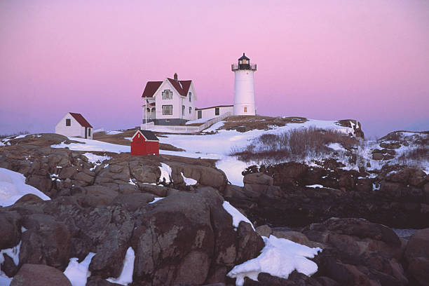 leuchtturm nubble light - maine lighthouse york maine new england stock-fotos und bilder