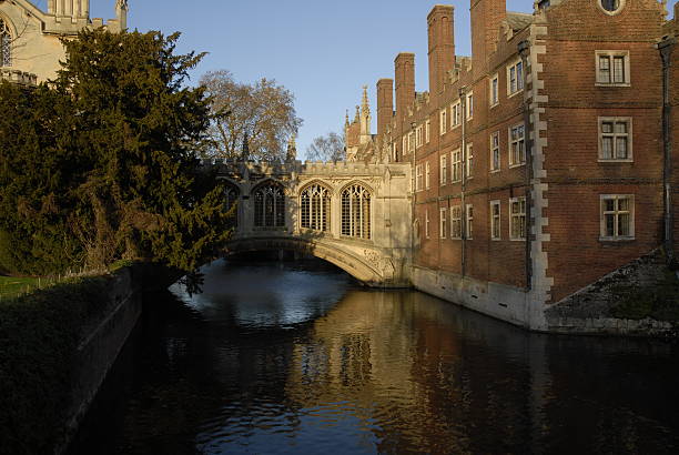 istock Bidge of Sighs, St. John's College 91039912