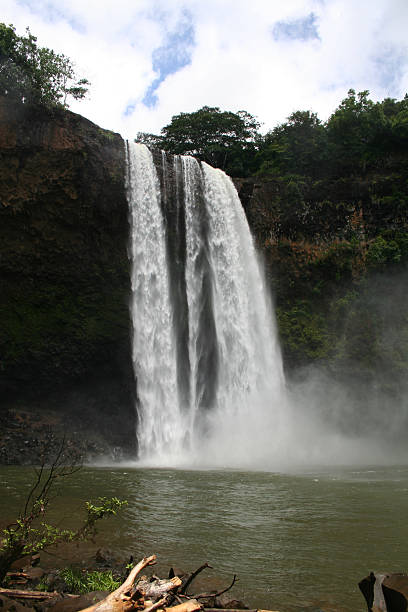 istock Wailua Falls Kauai Waterfall 91040132