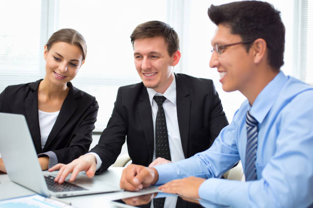 istock Business people 910413350