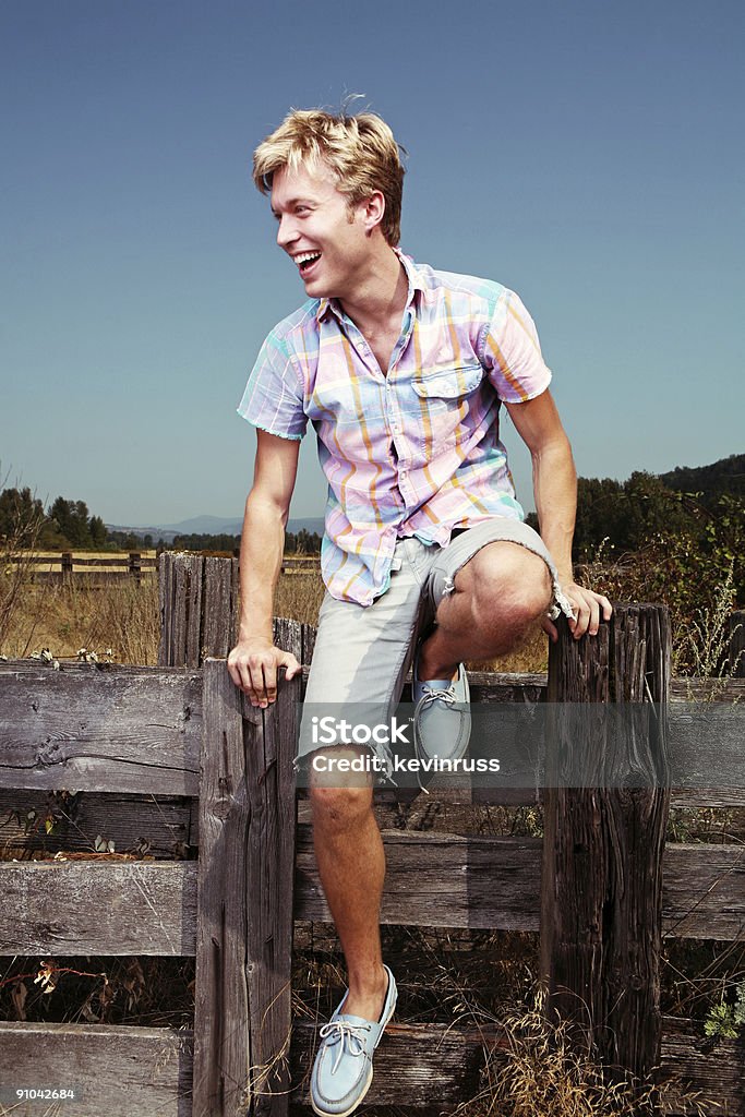 Blonde Mann tragen Hemd mit Karomuster - Lizenzfrei Beige Stock-Foto