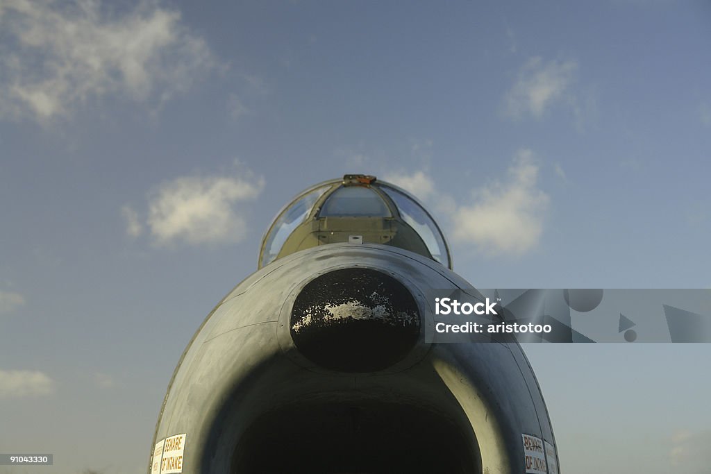 전면 터빈 에어제스처 인테이크-플라잉 전쟁 버즘 (F-86 - 로열티 프리 World War II 스톡 사진