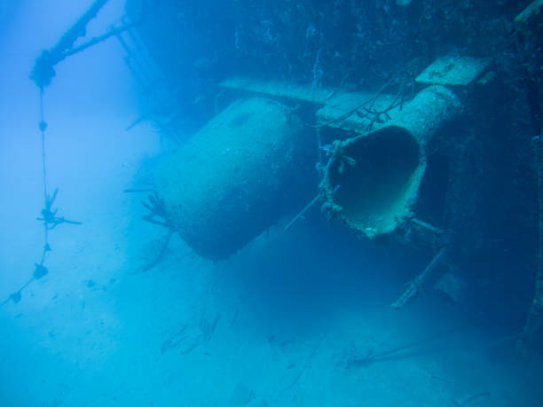 istock Ship wreck in the caribbean sea 910438686