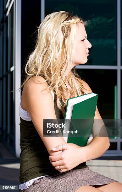 Student Portrait Stockfoto und mehr Bilder von Akademisches Lernen - Akademisches Lernen, Attraktive Frau, Bildung
