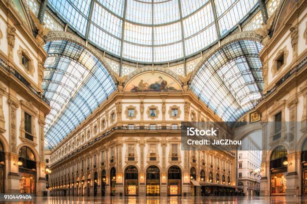 Galleria Vittorio Emanuele Ii Milan Stock Photo - Download Image Now - Milan, Luxury, Galleria Vittorio Emanuele II