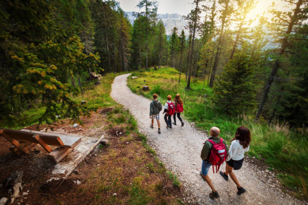 istock Adventures on the Dolomites: family together 910456704
