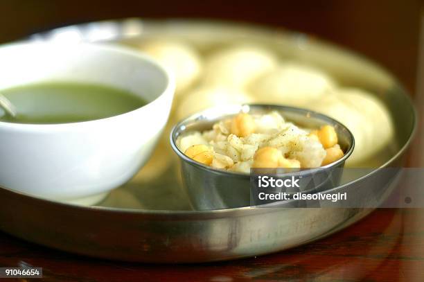 Pani Puri - Fotografie stock e altre immagini di Antipasto - Antipasto, Cece, Cibi e bevande