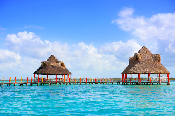 istock Laguna de Bacalar Lagoon in Mayan Mexico 910472780