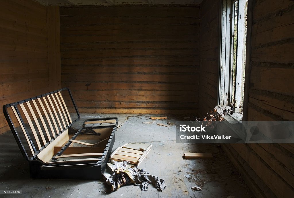 Abbandonato casa - Foto stock royalty-free di Ambientazione interna