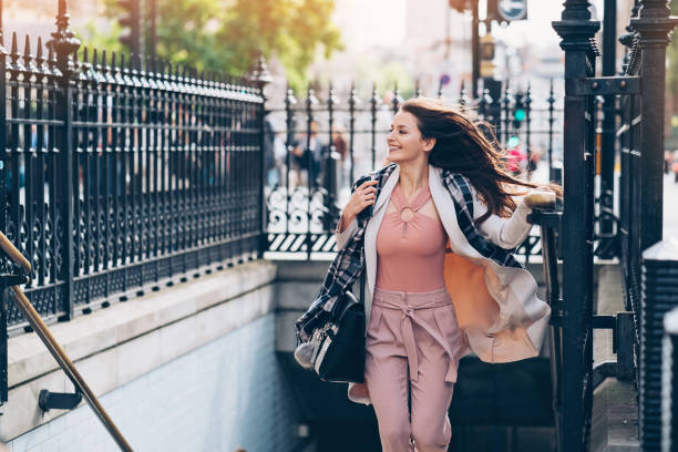 istock Businesswoman in a hurry 910506108