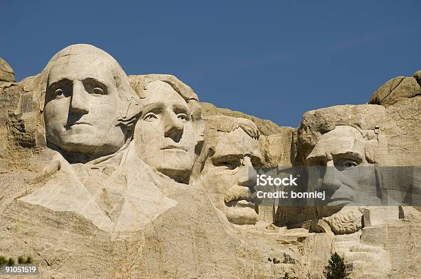 Photo libre de droit de Mont Rushmore banque d'images et plus d'images libres de droit de Monument National du Mont Rushmore - Monument National du Mont Rushmore, Abraham Lincoln, Black Hills