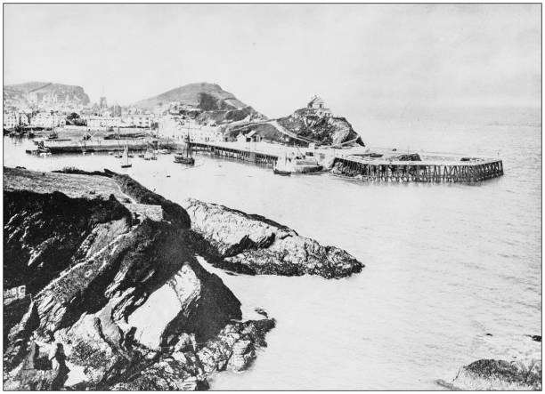 istock Antique photograph of World's famous sites: Ilfracombe, England 910535184