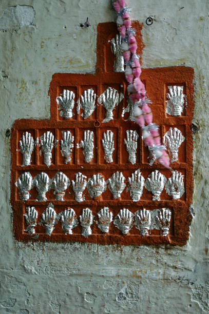istock Suttee hand prints at Meherangarh fort, Jodhpur 91053861