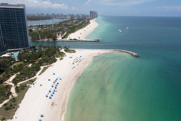 istock Aerial view of Florida Beaches 910542610
