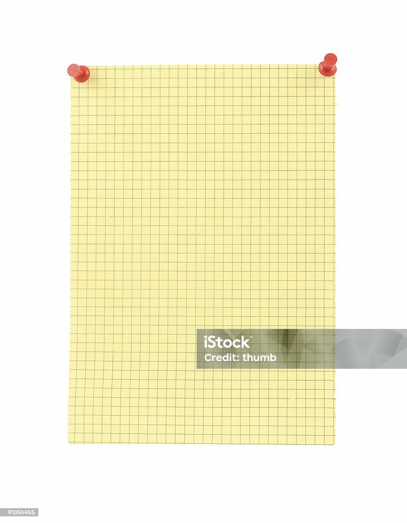 Jaune vide thumbtacked page de papier carré - Photo de Papier millimétré libre de droits