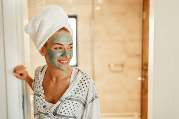 istock Love pampering at home 910556816