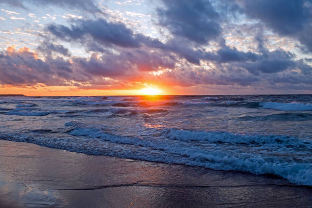 istock Sunset at the atlantic ocean in Portugal 910559710