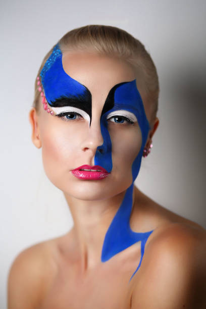 istock portrait beautiful woman 910560446