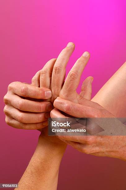 Reflexzonenmassage Der Hand Massage Stockfoto und mehr Bilder von Alternative Medizin - Alternative Medizin, Betrachtung, Buddhismus