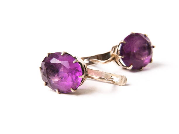 istock Vintage earrings with alexandrite stone 910578984
