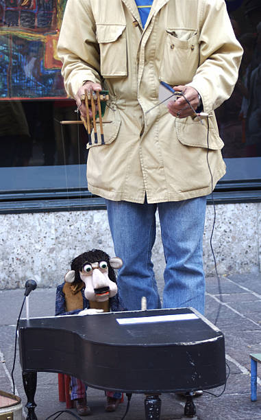 istock Street Puppeter in Vienna 91058116