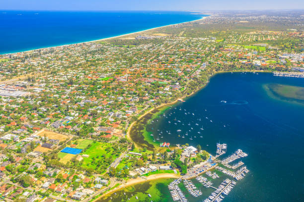 swan river antenne - australian culture scenics australia panoramic stock-fotos und bilder