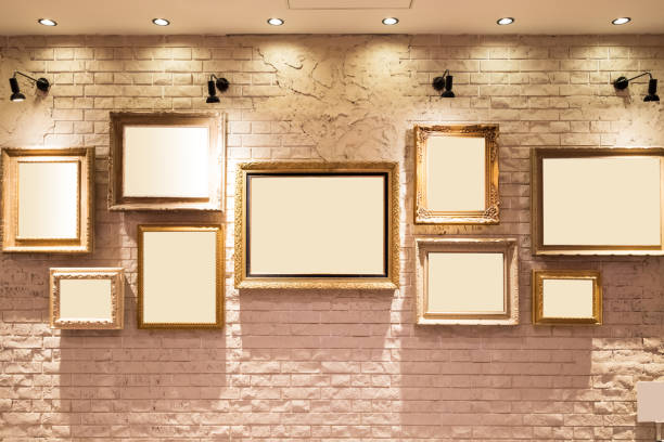 istock Photo gallery on the wall 910718440