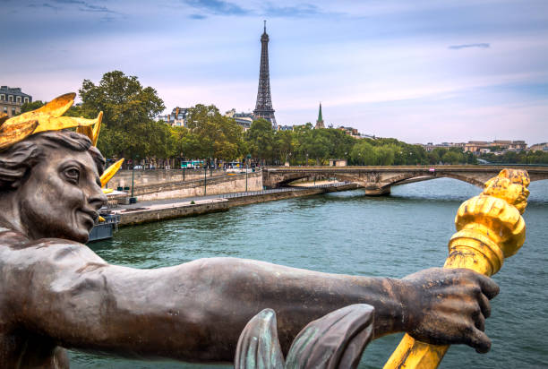 istock Statue on Pont Alexandre III in Paris 910728564