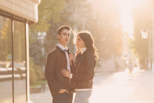 istock Loving couple teenagers 910730044