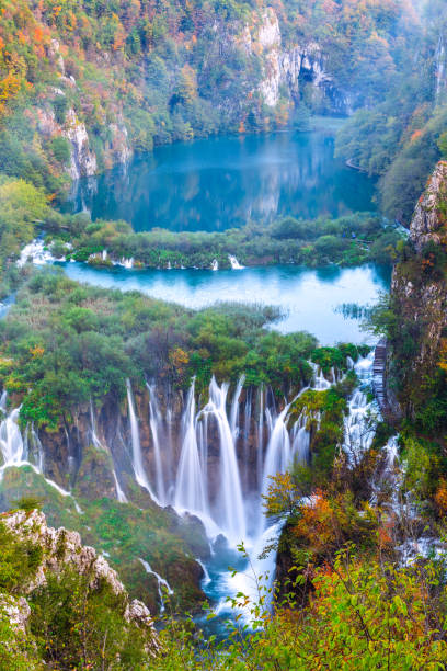cachoeiras, parque nacional de plitvice, croácia - croatia nature tree plant - fotografias e filmes do acervo