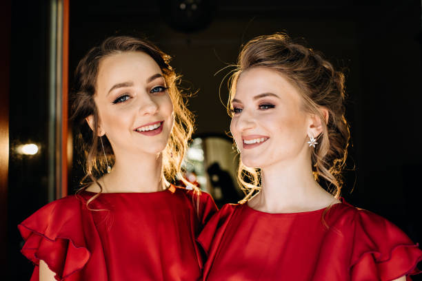 istock Bride and bridesmaids during the wedding preparations 910736398
