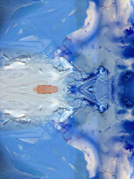 istock Oil paint background on palette 910748594