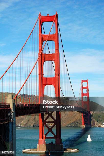 Puente Golden Gate San Francisco Foto de stock y más banco de imágenes de Aire libre - Aire libre, Arquitectura, Azul