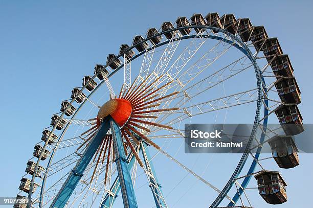 Ferris Riesenrad Stockfoto und mehr Bilder von Aufregung - Aufregung, Fahrgeschäft, Farbbild