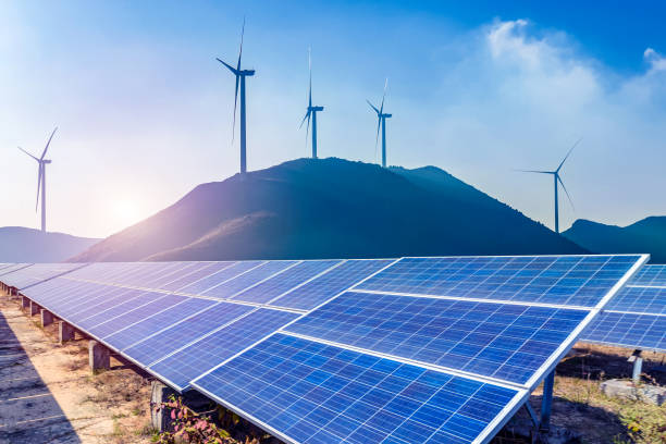 istock Solar panels and wind power generation equipment 910786332