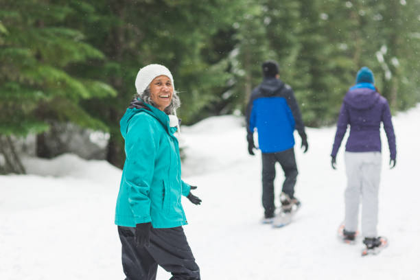 istock Senior Snowshoeing Adventure! 910789768