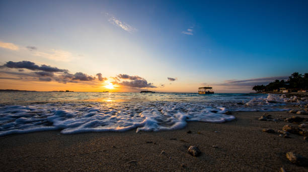 istock Sunset in Fiji 910794124