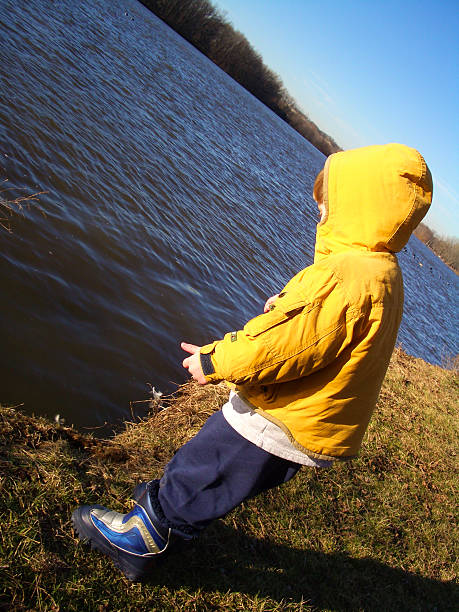 acqua pericolo grand river in michigan - babyproof foto e immagini stock