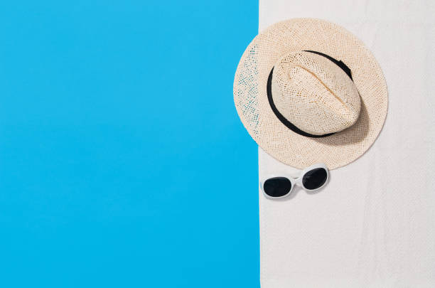 istock Top view of summer beach graphical on punchy pastels background 910798330